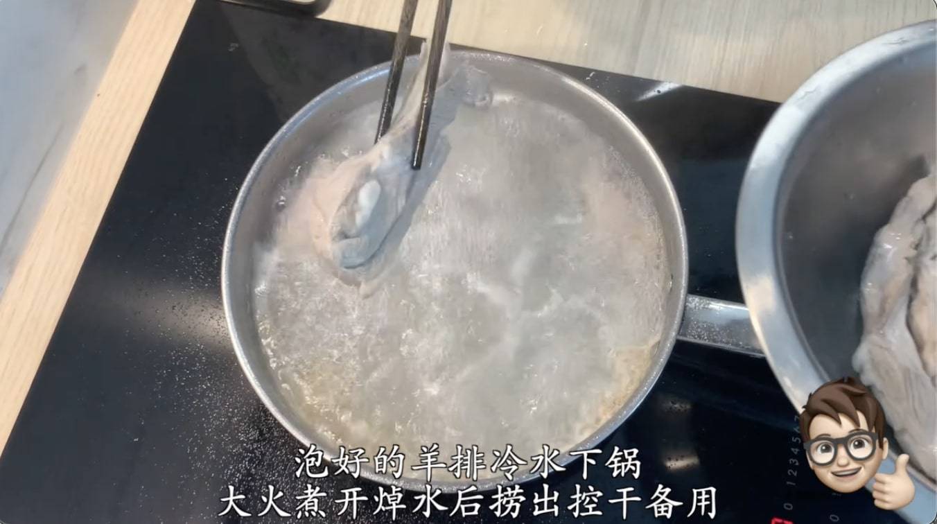 萝卜羊肉汤（白萝卜羊排汤做法）-第3张图片