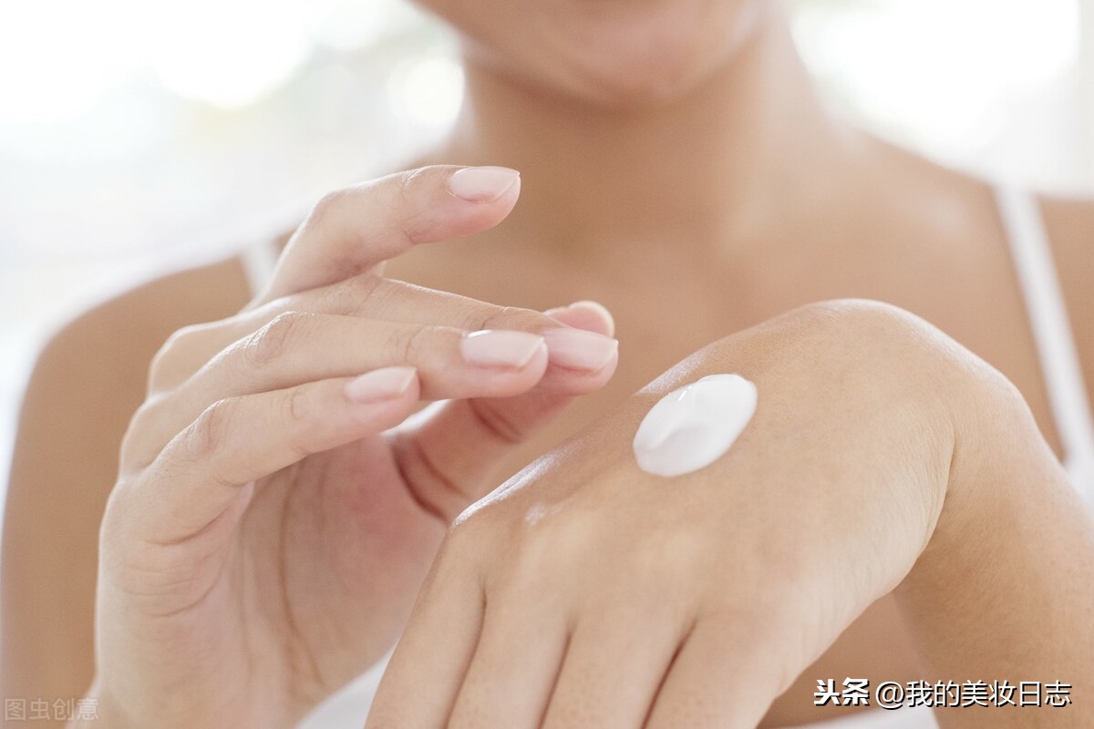 水乳霜的正确使用方法（为什么面霜要在乳液之后用）-第4张图片