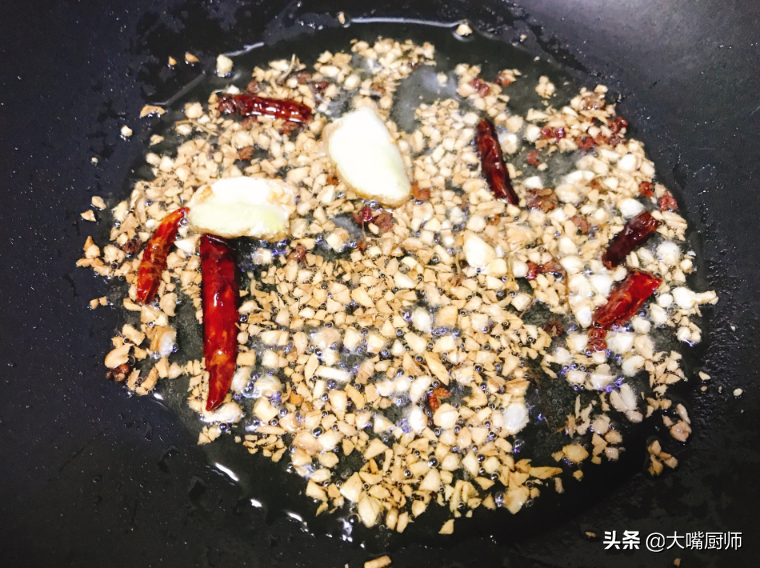 干煸豆角的做法(干煸豆角的做法视频教程)-第6张图片