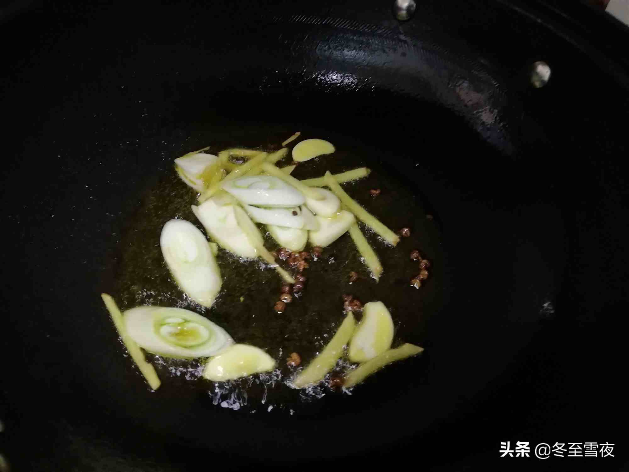 黄花鱼怎么做（教你黄花鱼家常做法）-第6张图片